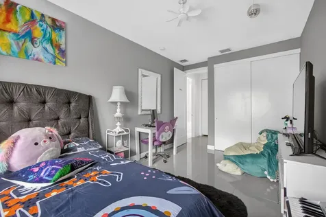 10225 NW 63rd Terrace Doral FL 33178
