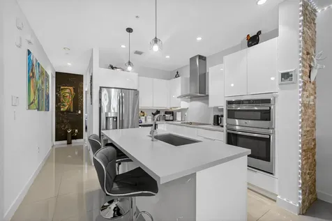 10225 NW 63rd Terrace Doral FL 33178