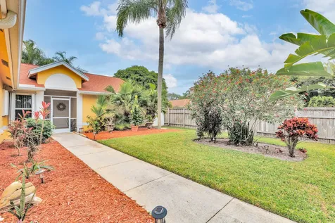 9066 Parragon Way Boynton Beach FL 33472