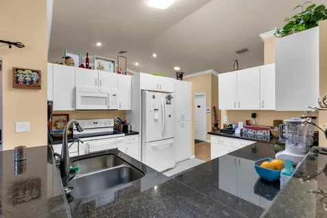 9066 Parragon Way Boynton Beach FL 33472