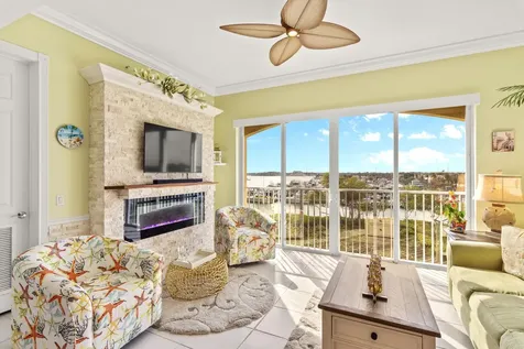 33 Harbour Isle Drive Fort Pierce FL 34949