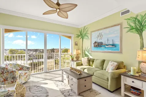 33 Harbour Isle Drive Fort Pierce FL 34949