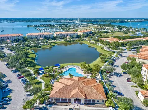 33 Harbour Isle Drive Fort Pierce FL 34949