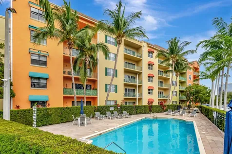 1620 Presidential Way West Palm Beach FL 33401