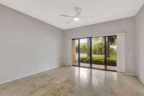 1620 Presidential Way West Palm Beach FL 33401