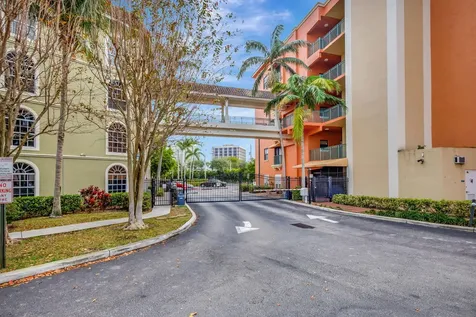 1620 Presidential Way West Palm Beach FL 33401