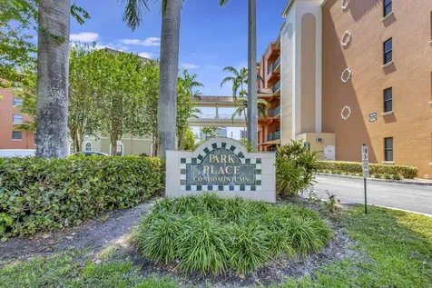 1620 Presidential Way West Palm Beach FL 33401
