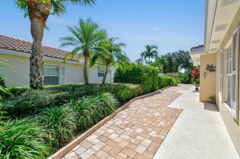 8256 Se Paurotis Lane Hobe Sound FL 33455