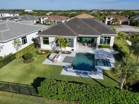 9261 Coral Isles Circle Palm Beach Gardens FL 33412