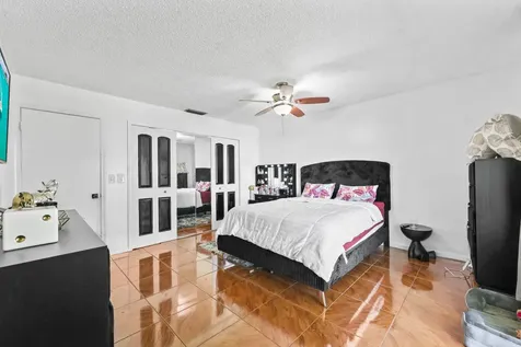 237 SW 5th Avenue Boynton Beach FL 33435