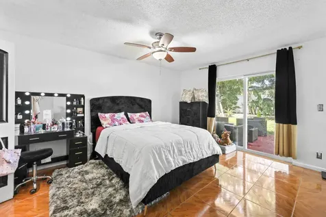 237 SW 5th Avenue Boynton Beach FL 33435