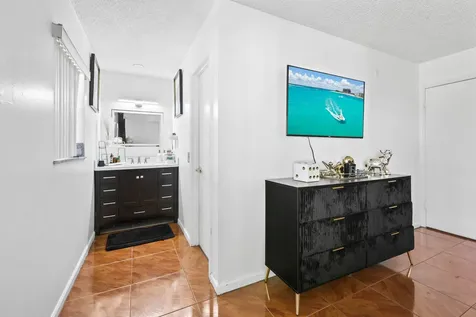 237 SW 5th Avenue Boynton Beach FL 33435