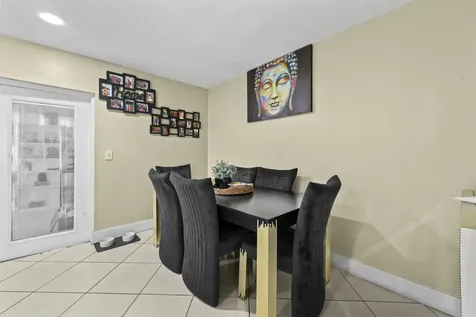 237 SW 5th Avenue Boynton Beach FL 33435