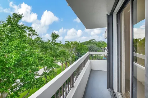 23200 Camino Del Mar Boca Raton FL 33433