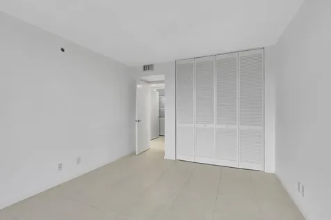 23200 Camino Del Mar Boca Raton FL 33433