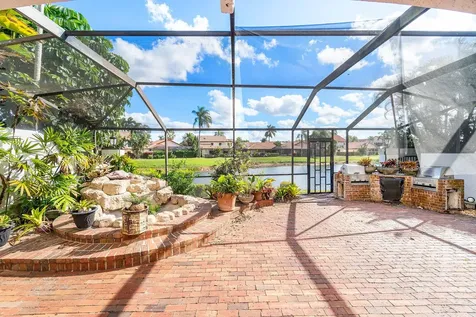 22640 Caravelle Circle Boca Raton FL 33433
