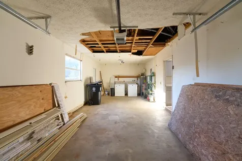 443 Sw Meadow Terrace Port Saint Lucie FL 34984