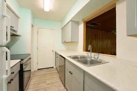 443 Sw Meadow Terrace Port Saint Lucie FL 34984