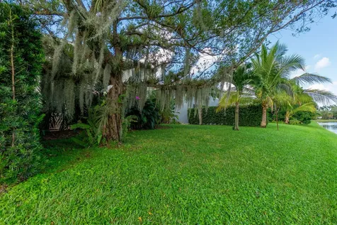 1004 Center Stone Lane Riviera Beach FL 33404