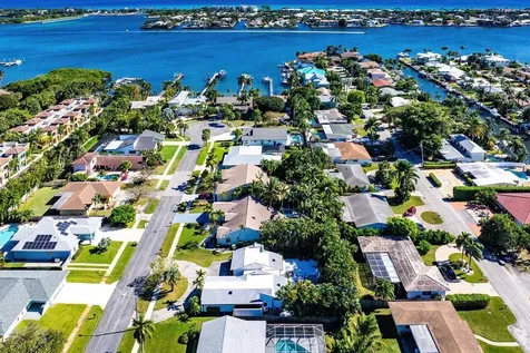 630 NE 15th Place Boynton Beach FL 33435
