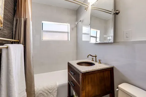 609 S Arnold Avenue Lantana FL 33462