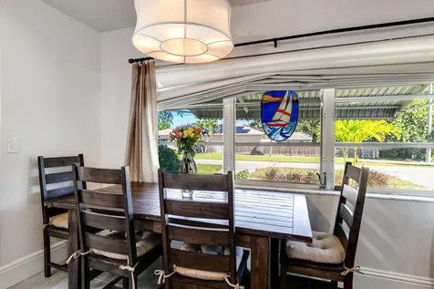 609 S Arnold Avenue Lantana FL 33462