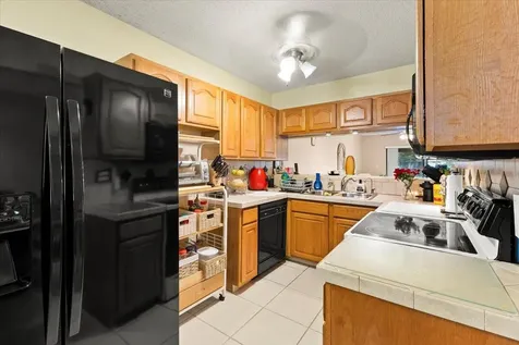 9563 W Mcnab Road Tamarac FL 33321