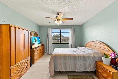 9563 W Mcnab Road Tamarac FL 33321