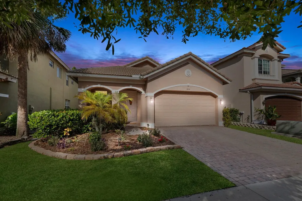 1014 Nw Leonardo Circle Port Saint Lucie FL 34986