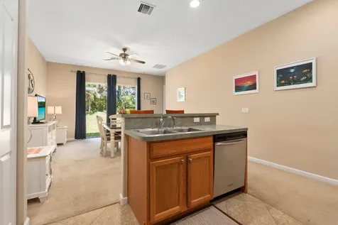 1014 Nw Leonardo Circle Port Saint Lucie FL 34986