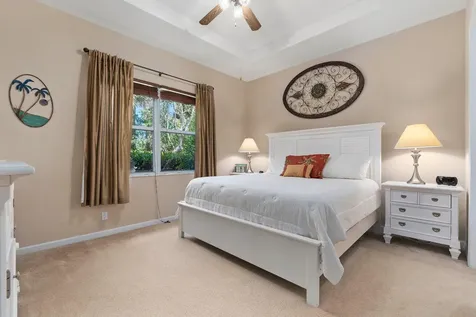 1014 Nw Leonardo Circle Port Saint Lucie FL 34986