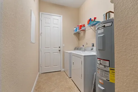 1014 Nw Leonardo Circle Port Saint Lucie FL 34986