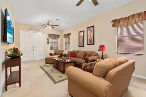 1014 Nw Leonardo Circle Port Saint Lucie FL 34986