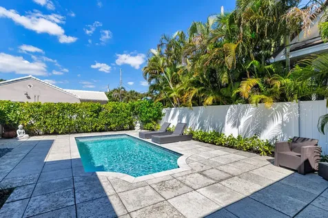 4211 Washington Road West Palm Beach FL 33405