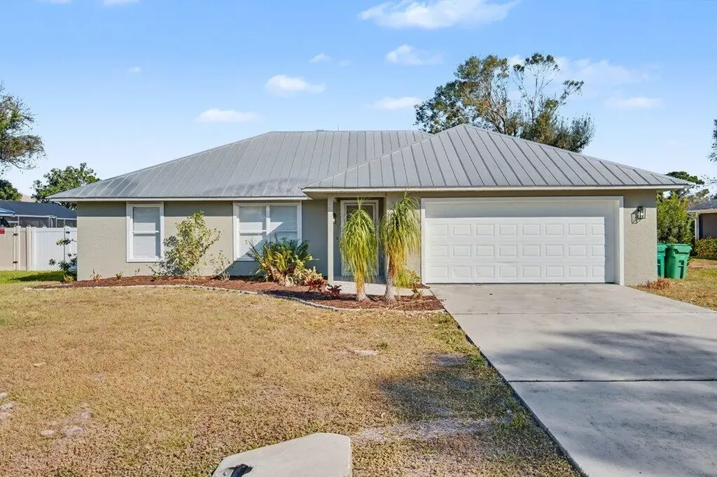 4908 Paleo Pines Circle Fort Pierce FL 34951