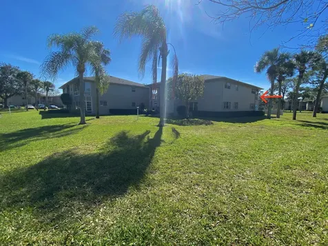 26 Lake Vista Trail Port Saint Lucie FL 34952