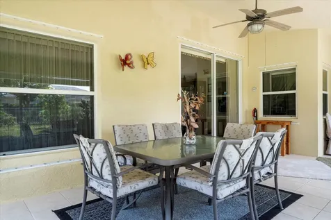 324 Ne Gladiola Avenue Port Saint Lucie FL 34983