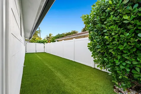 833 Nw 6th Terrace Boca Raton FL 33486