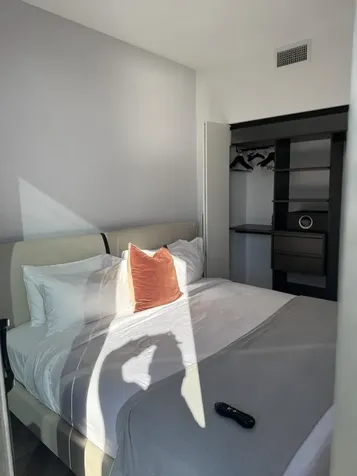 398 Ne 5th Street Miami FL 33132
