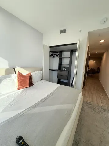 398 Ne 5th Street Miami FL 33132