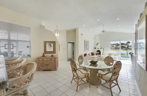 7283 Via Palomar Boca Raton FL 33433