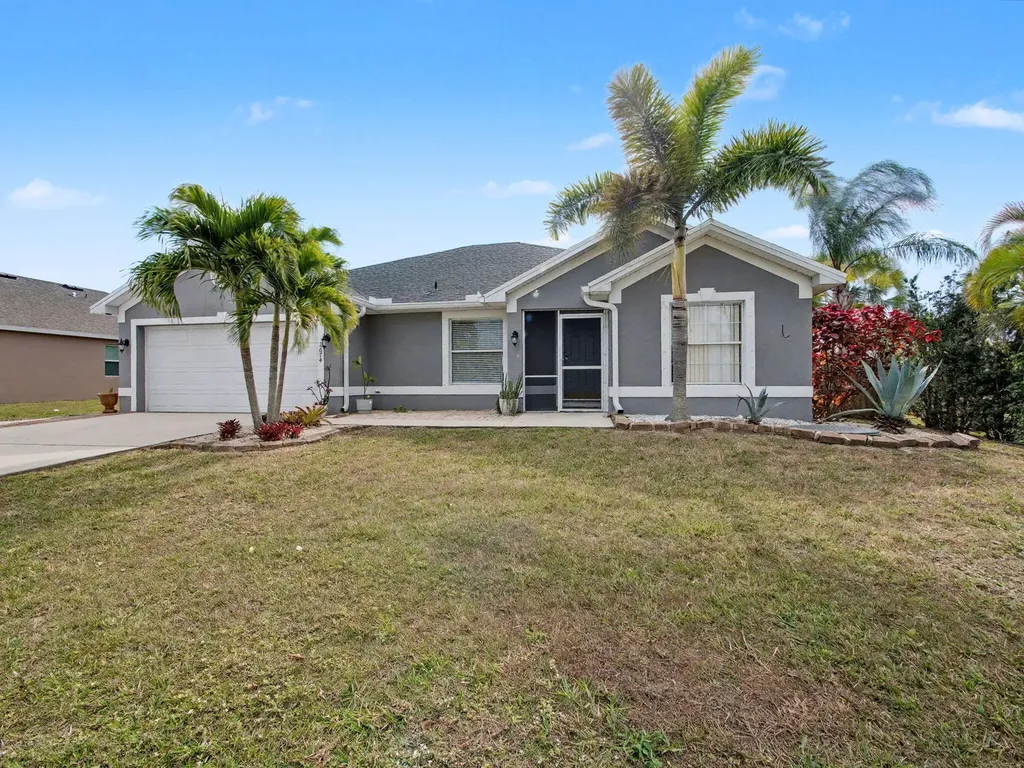 2674 SE Melaleuca Boulevard Port Saint Lucie FL 34952