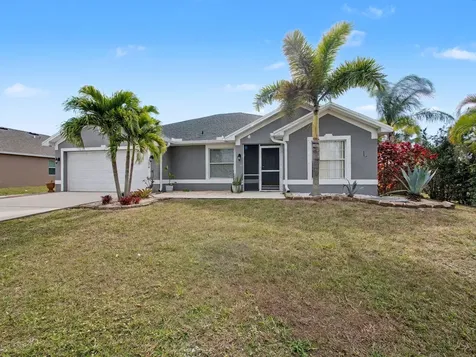 2674 SE Melaleuca Boulevard Port Saint Lucie FL 34952