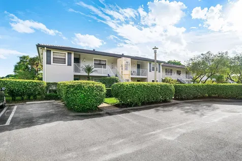 13 Southport Lane Boynton Beach FL 33436