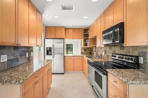 13 Southport Lane Boynton Beach FL 33436