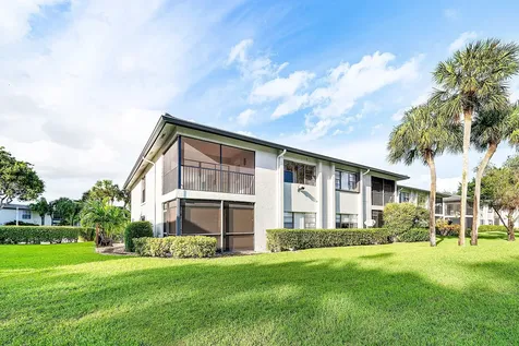 13 Southport Lane Boynton Beach FL 33436
