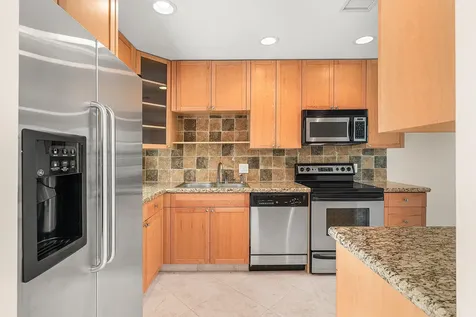 13 Southport Lane Boynton Beach FL 33436