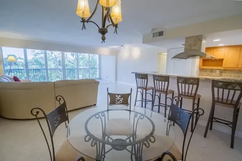 300 E Royal Palm Road Boca Raton FL 33432