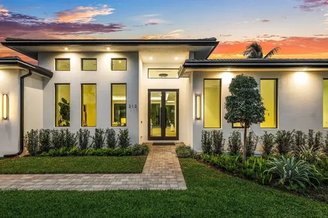 212 Nw 18th Street Delray Beach FL 33444