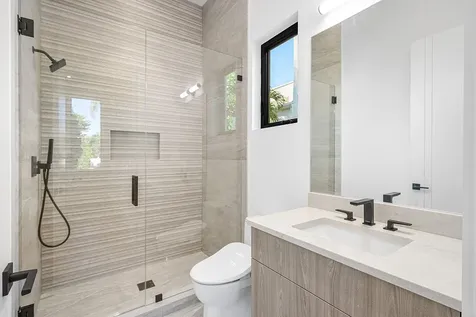 212 Nw 18th Street Delray Beach FL 33444